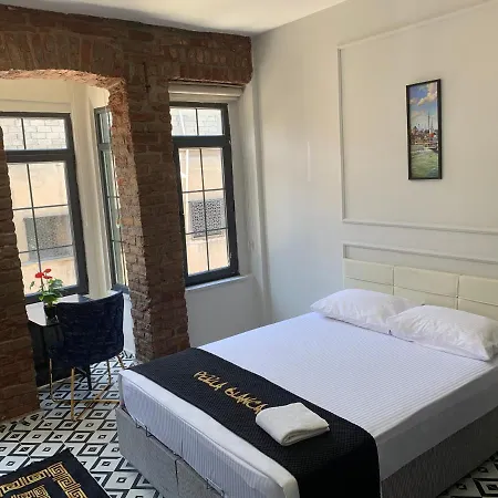 Apartamento Nearby Taksim Spacious Flat With Duble Bed Estambul