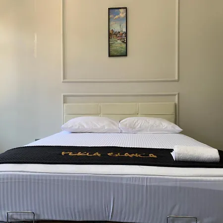 Nearby Taksim Spacious Flat With Duble Bed Estambul