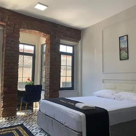 Nearby Taksim Spacious Flat With Duble Bed Apartamento Estambul