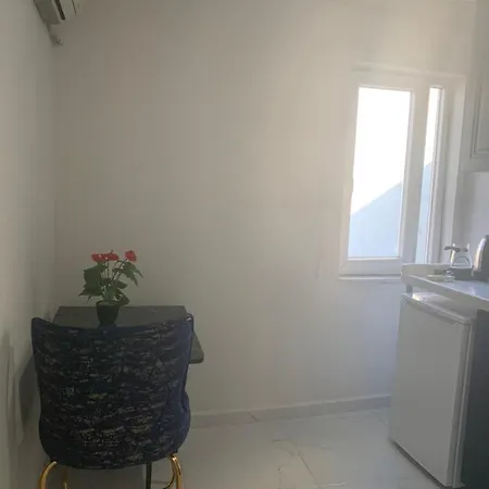 Nearby Taksim Spacious Flat With Duble Bed Apartamento