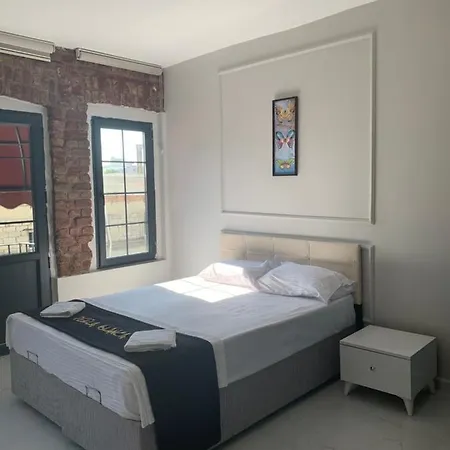 Apartamento Nearby Taksim Spacious Flat With Duble Bed *